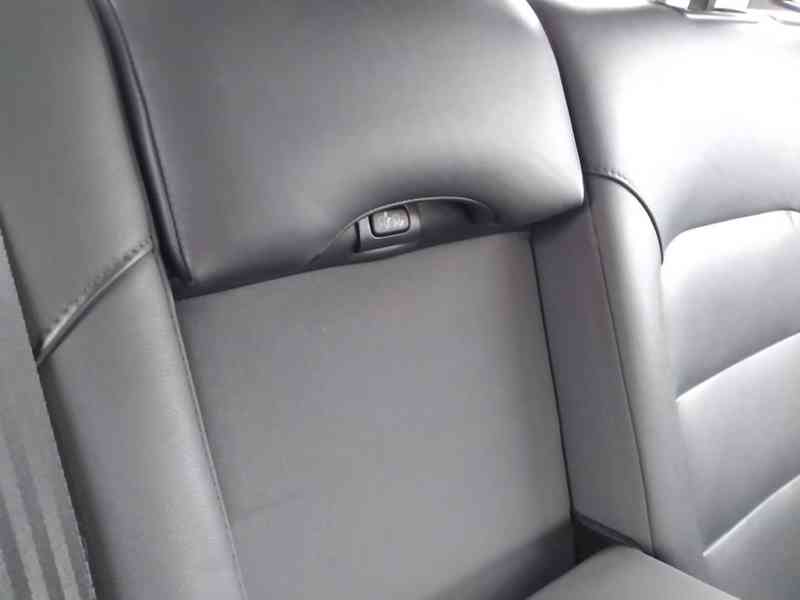 VOLVO V70 D3 DRIVE-E ECO 2.0D AT,NAVI,SERVISKA - foto 13