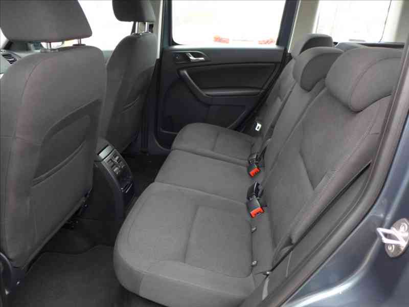 Škoda Yeti 2,0 TDI 4X4, KLIMA, 1.MAJITEL - foto 6