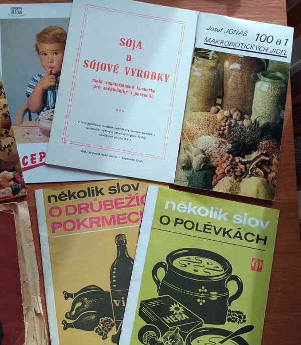 Různé dětské knihy a encyklopedie (od 1967) - foto 58