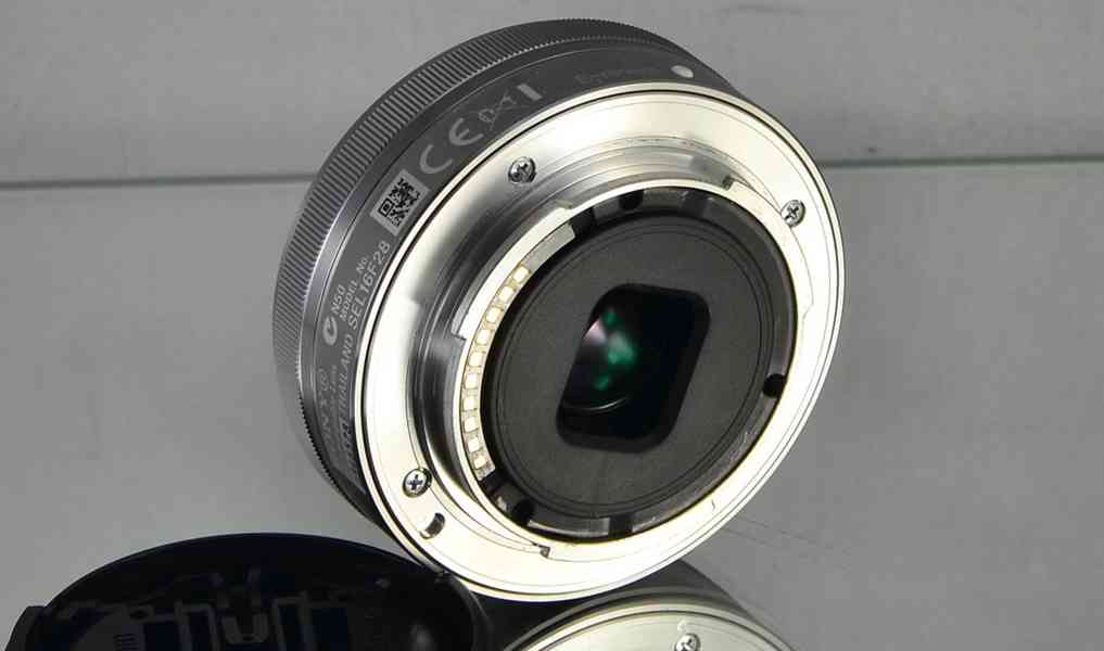 Sony E 16mm f/2,8 **APS-C širokoúhlý *E mount*UV - foto 5
