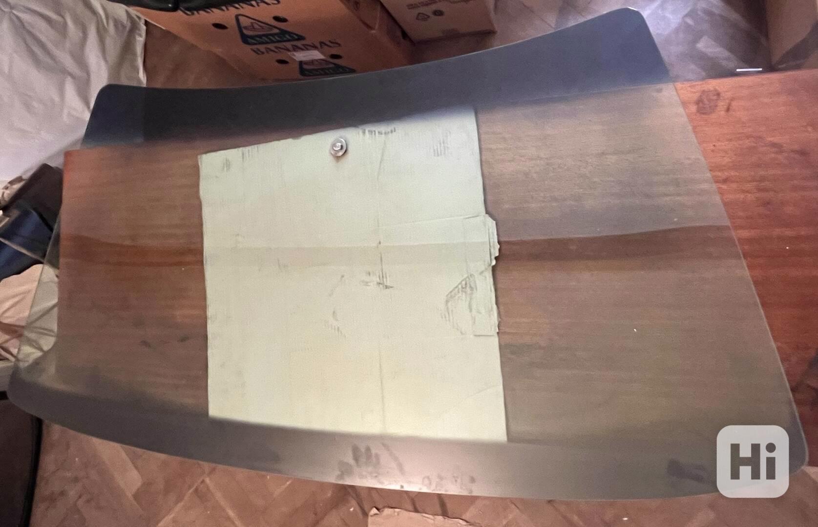 Nové přední sklo Škoda FELICIA zelené s pruhem - foto 1