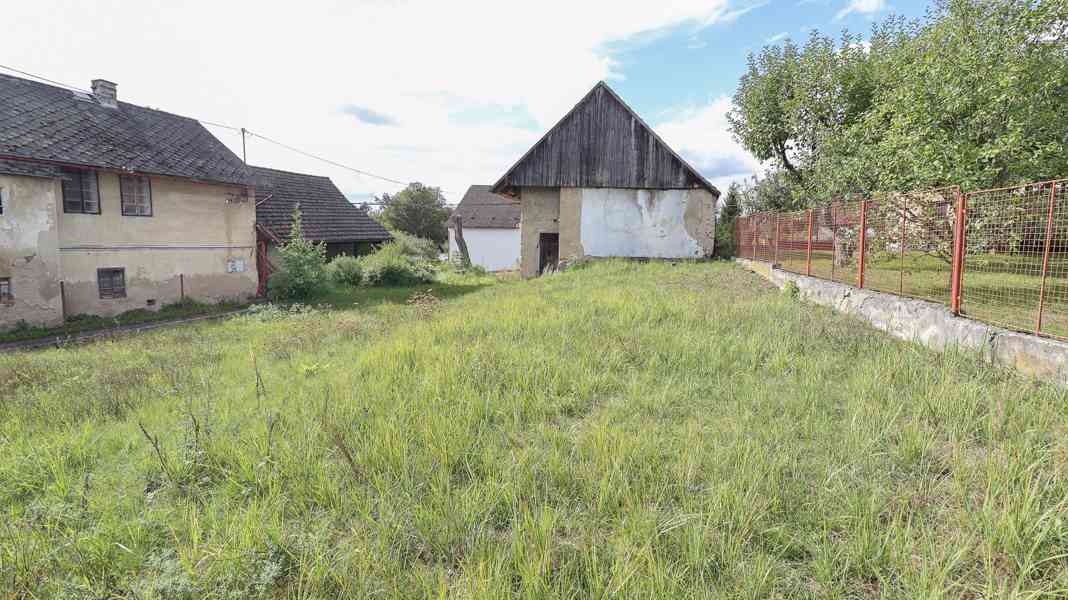Prodej stodoly se stavebním pozemkem v Mlázovech  - foto 4
