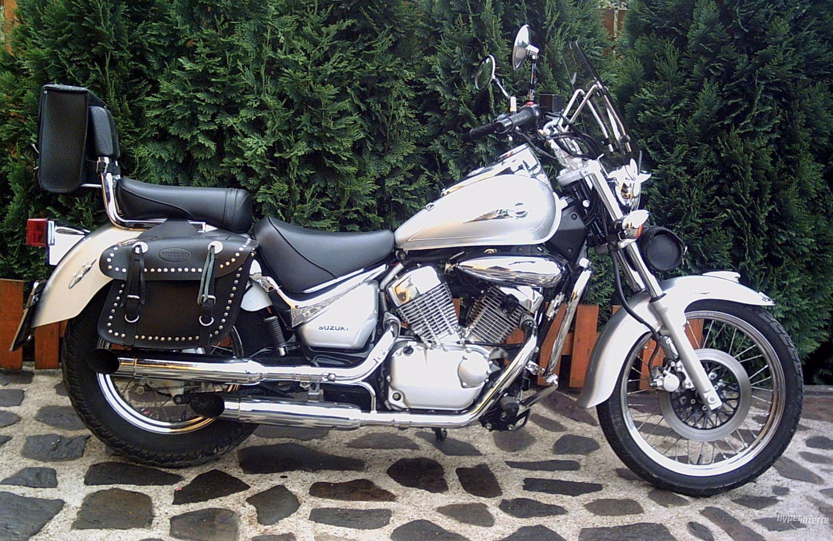 Suzuki VL 125LC Intruder