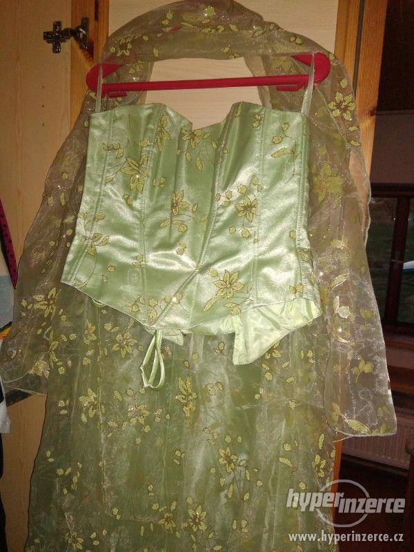 Plesové šaty zelené (hráškové) - foto 1