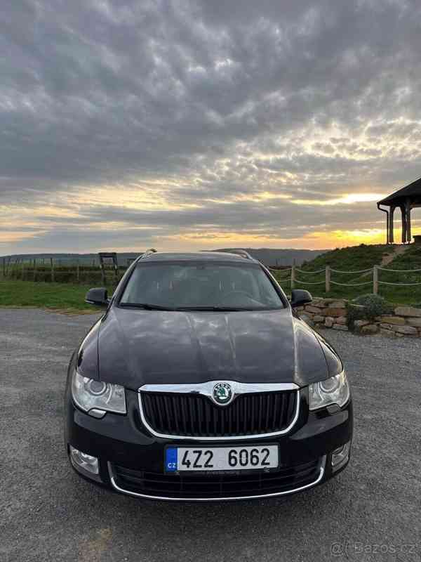 Škoda Superb 2,0   TDi, 103 kw,combi r.v.2010 - foto 2