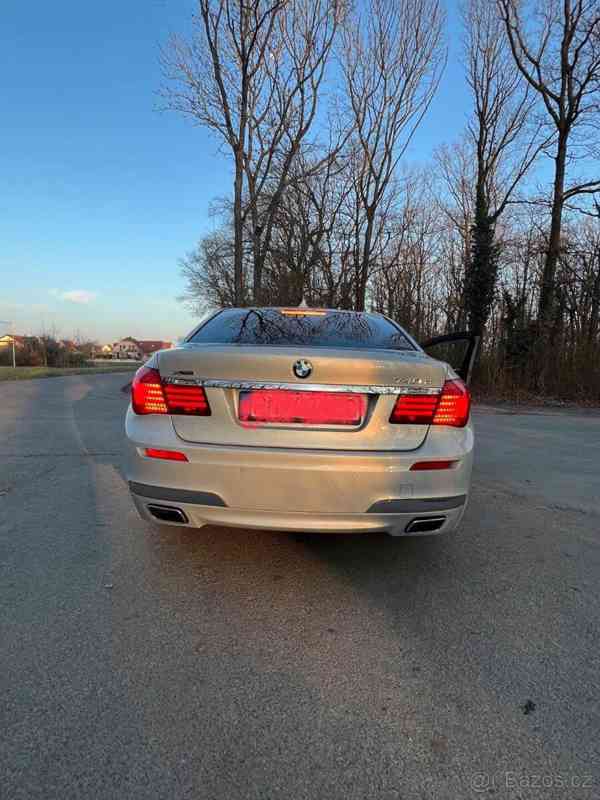 BMW 740d - foto 7