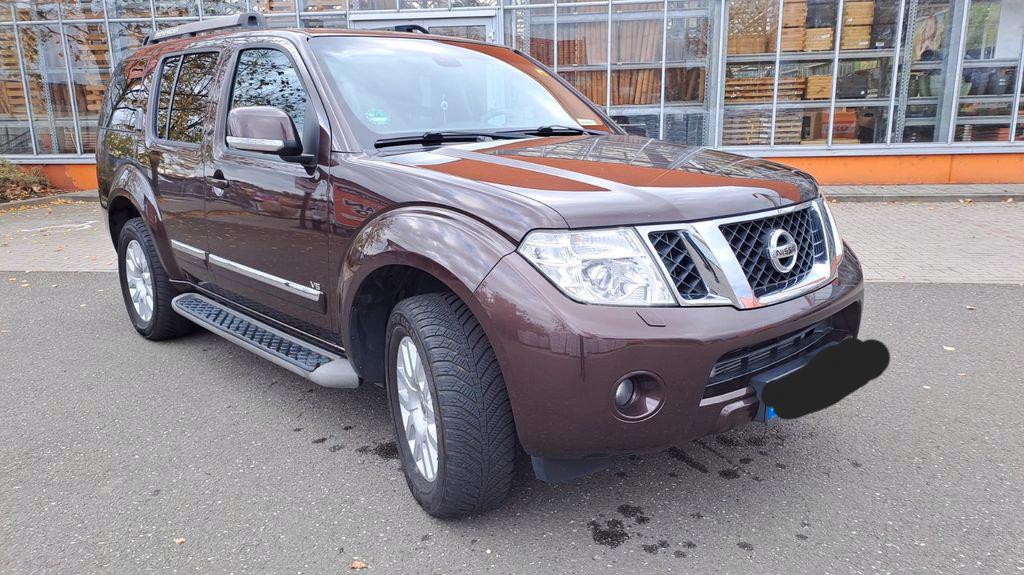 Nissan Pathfinder 3.0 V6 dCi LE 4x4 Aut. 170kw - foto 1