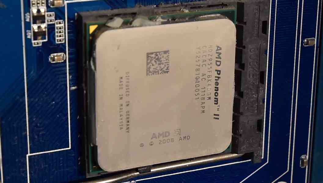 AMD Phenom II & GIGABYTE AM3+ & ZOTAC GeForce GTX 750 DDR5 - foto 2