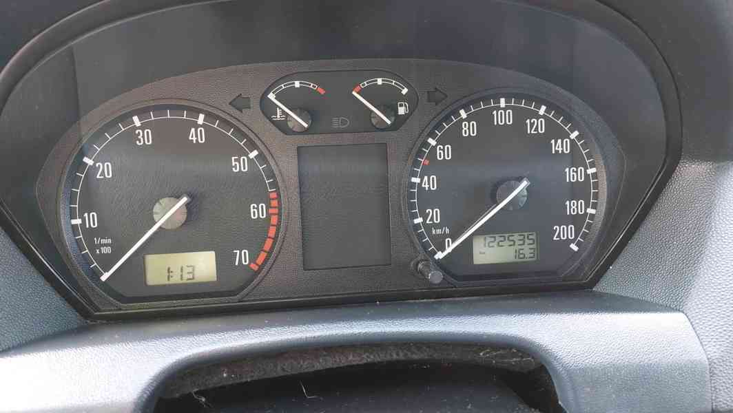 Škoda Fabia 1.2 HTP, 2004, 122 tis. - foto 9