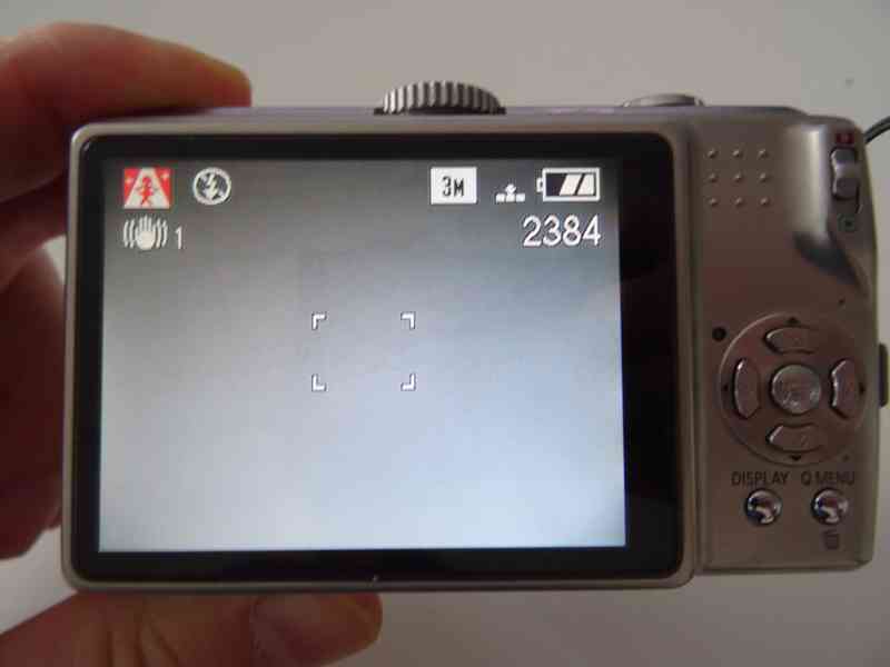 Digitální fotoaparát Panasonic LUMIX DMC-TZ5 - foto 5