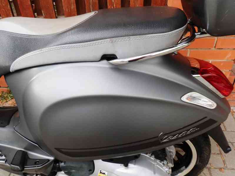 Vespa Sprint 125 iGET (2015 ABS ) - foto 21