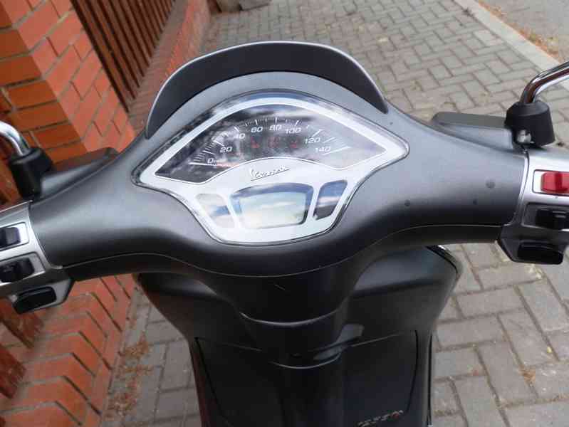 Vespa Sprint 125 iGET (2015 ABS ) - foto 9