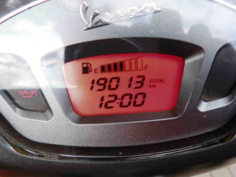 Vespa Sprint 125 iGET (2015 ABS ) - foto 8