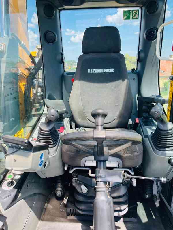 Kolové rypadlo Liebherr A914 (Možnost leasingu) - foto 7