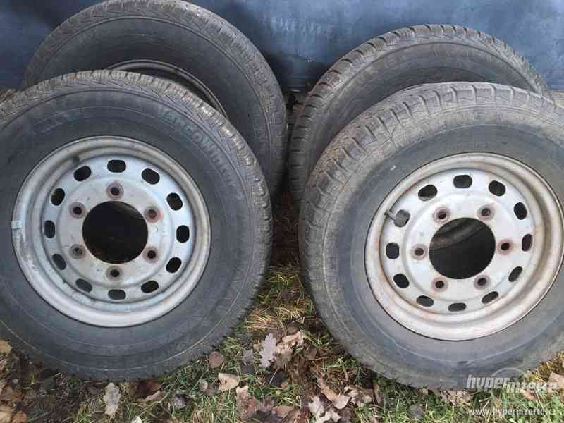 Různé pneumatiky a disky - foto 4