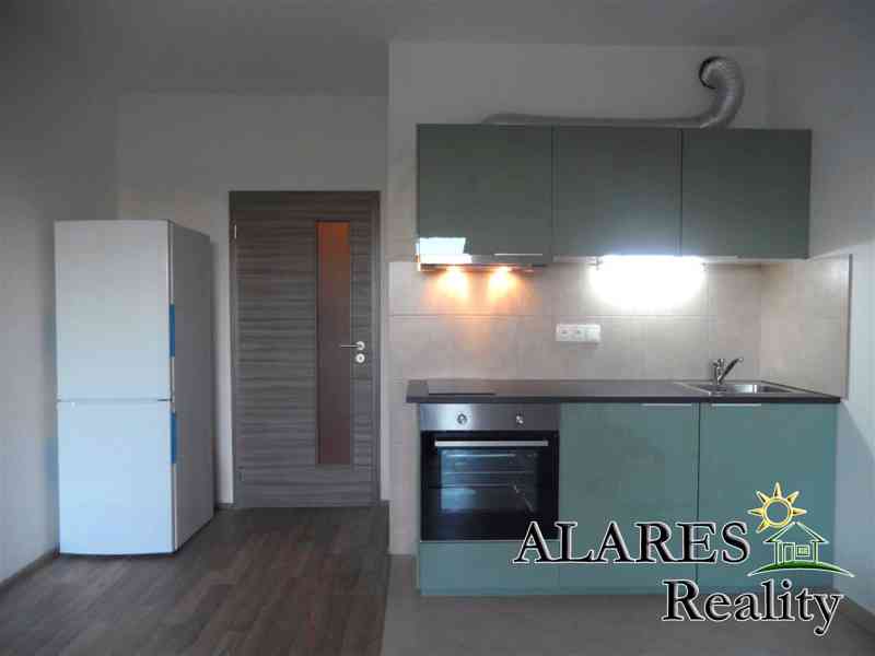 Novostavba 1+kk 31m2, balkon, ul.Kadečkové, Praha 18 Letňany - foto 3