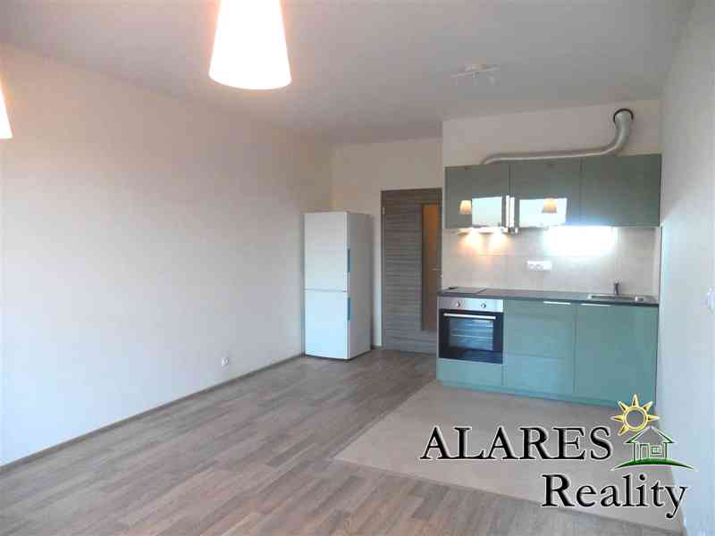 Novostavba 1+kk 31m2, balkon, ul.Kadečkové, Praha 18 Letňany - foto 2