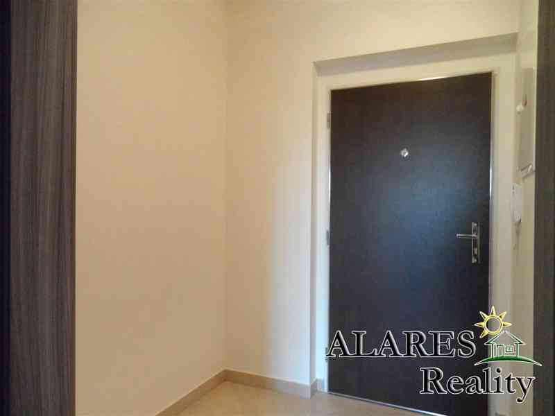 Novostavba 1+kk 31m2, balkon, ul.Kadečkové, Praha 18 Letňany - foto 7