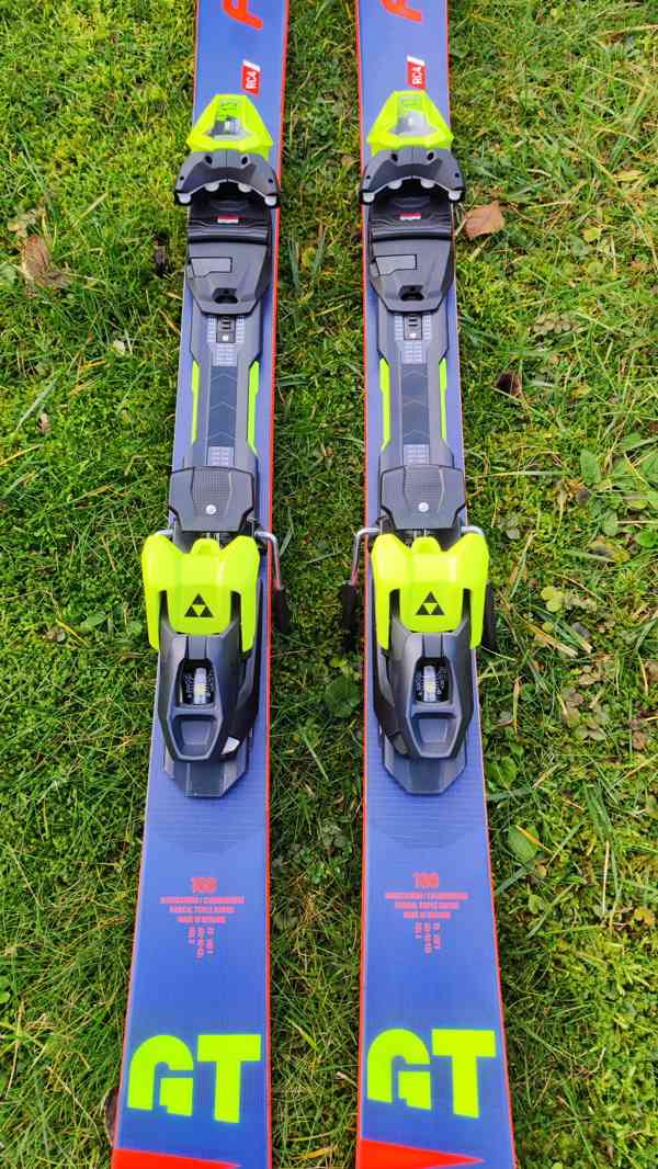 Sjezdové lyže Fischer RC4 The Curv GT + RX13 168cm 2023 NOVÉ - foto 3