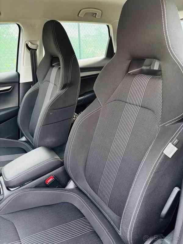Škoda Karoq 1,6 - foto 5