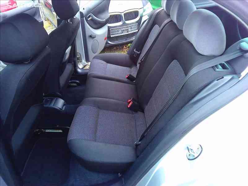 Prodám Seat Leon 1.6, 16 V - foto 6