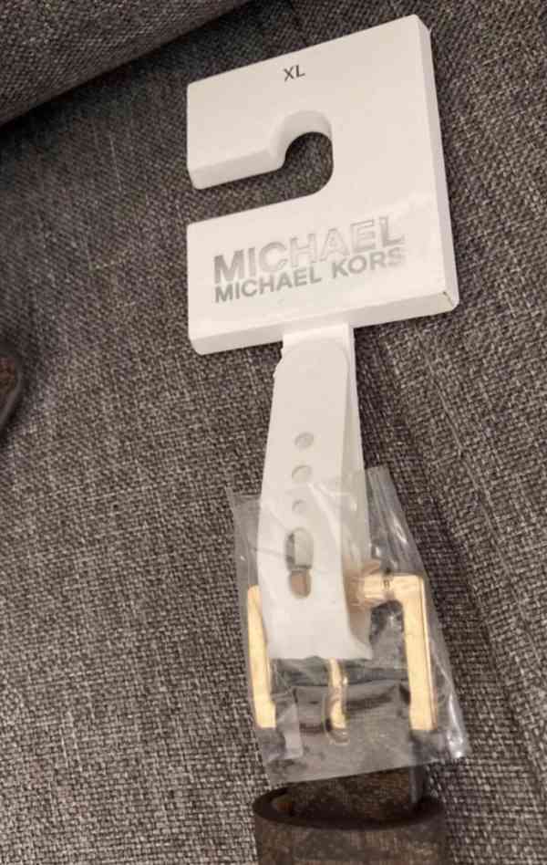 Nová ledvinka Michael Kors  - foto 3