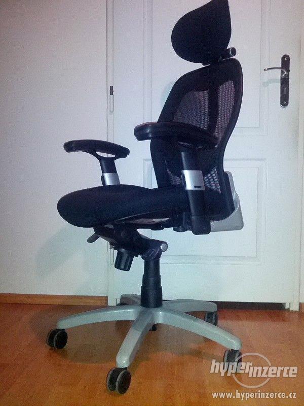 Pohodlná ergonomická židle - foto 6