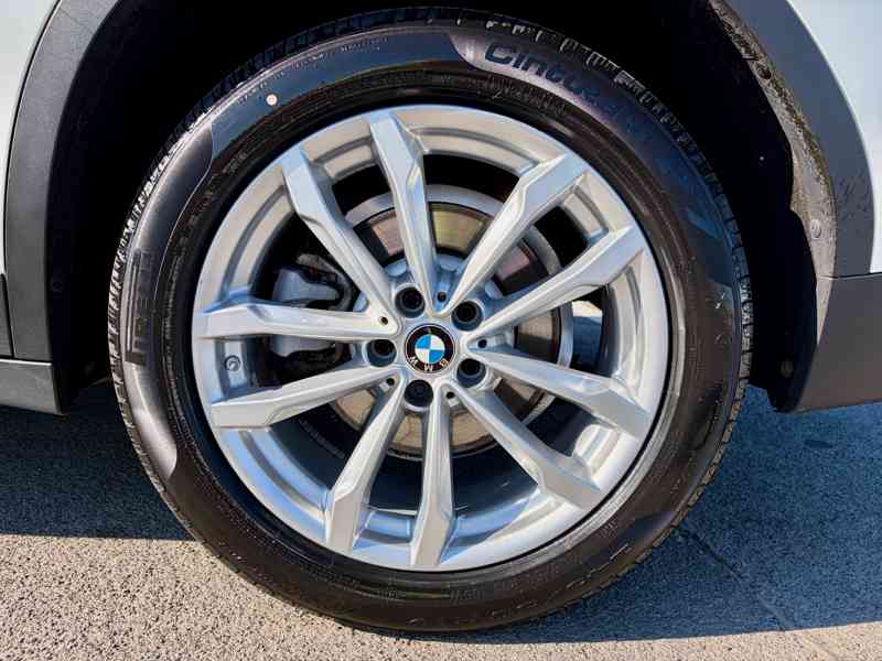 BMW X3 20d LASER, PANO, HUD, 360°, HiFi, kůže, ACC, TOP stav - foto 12