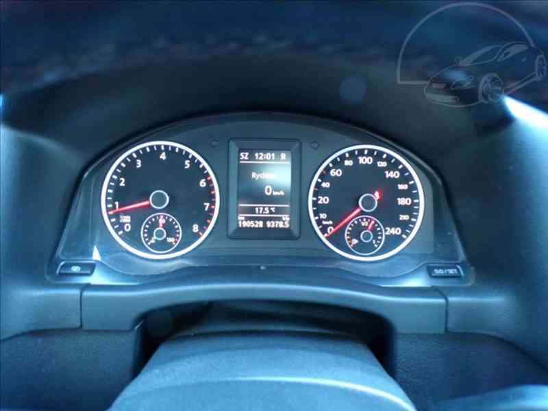 Volkswagen Tiguan 2,0 TSI TAŽNÉ ZAŘÍZENÍ - foto 5