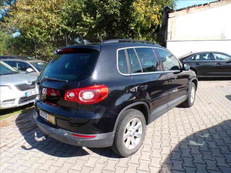 Volkswagen Tiguan 2,0 TSI TAŽNÉ ZAŘÍZENÍ - foto 4