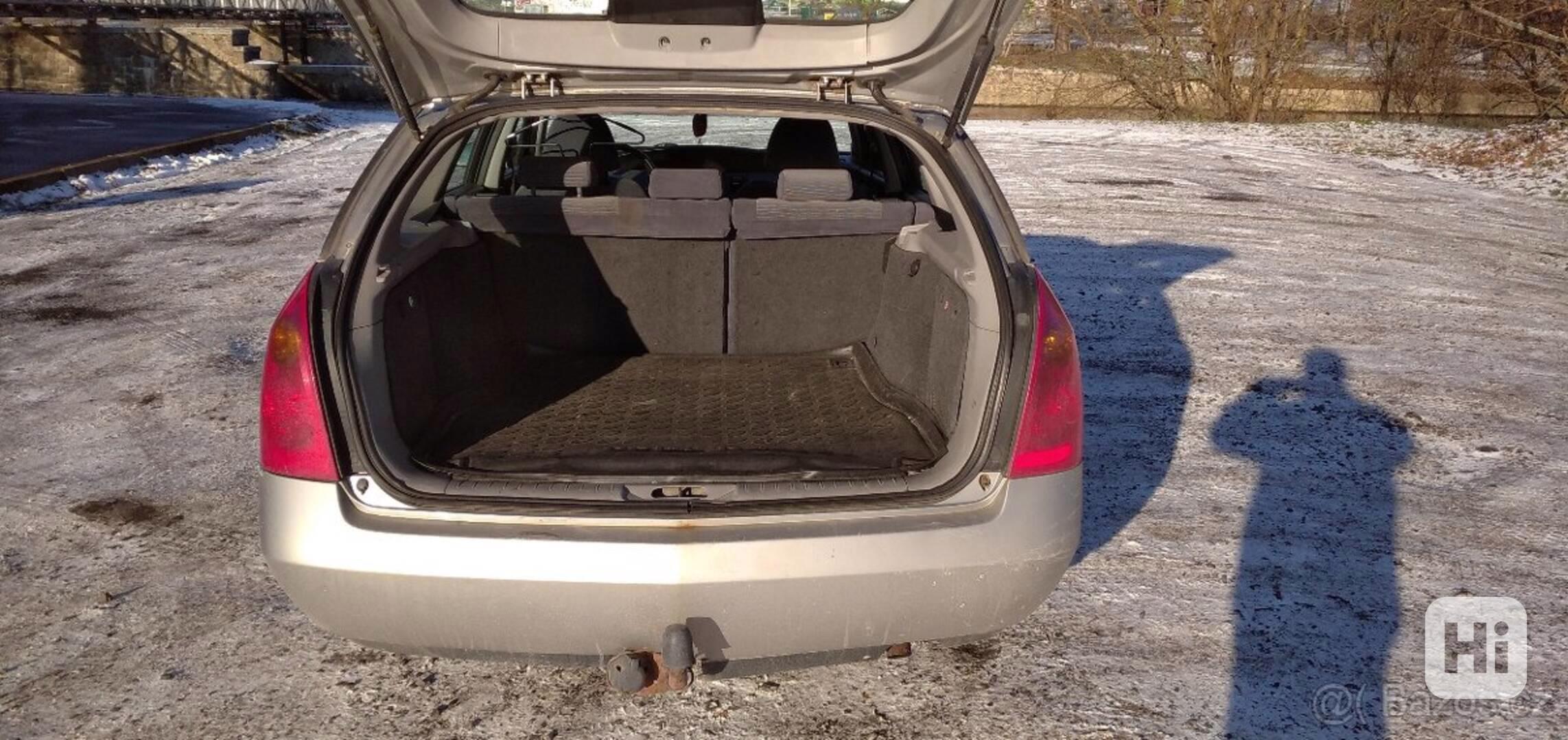 Nissan primera combi 2.0 LPG - foto 1