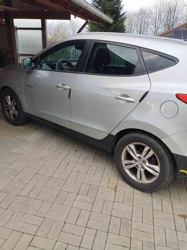 Hyundai ix35 benzín LPG 2012 16/ 99kw - foto 6