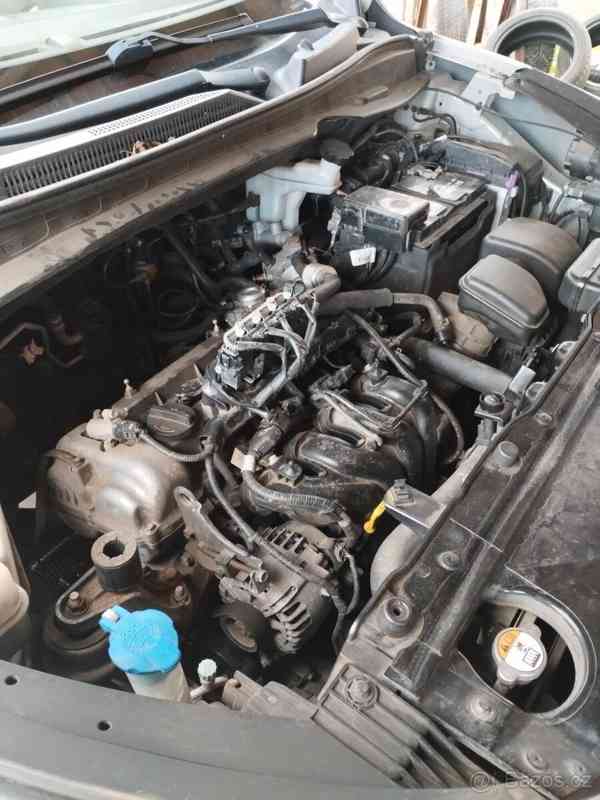 Hyundai ix35 benzín LPG 2012 16/ 99kw - foto 7