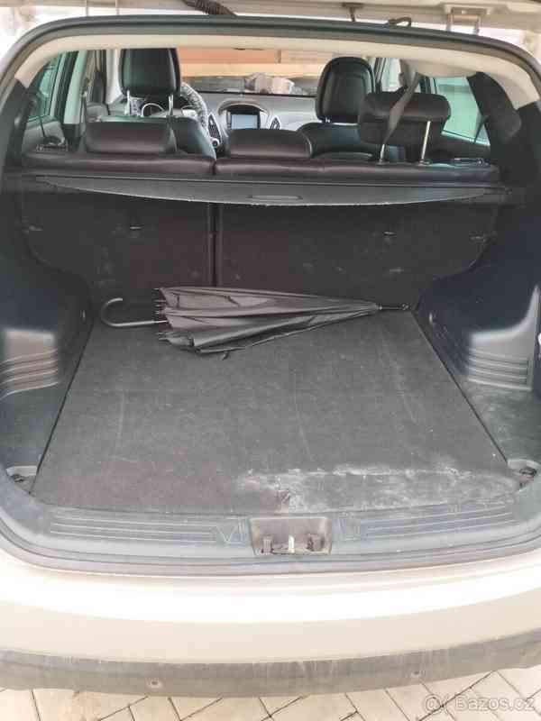 Hyundai ix35 benzín LPG 2012 16/ 99kw - foto 9