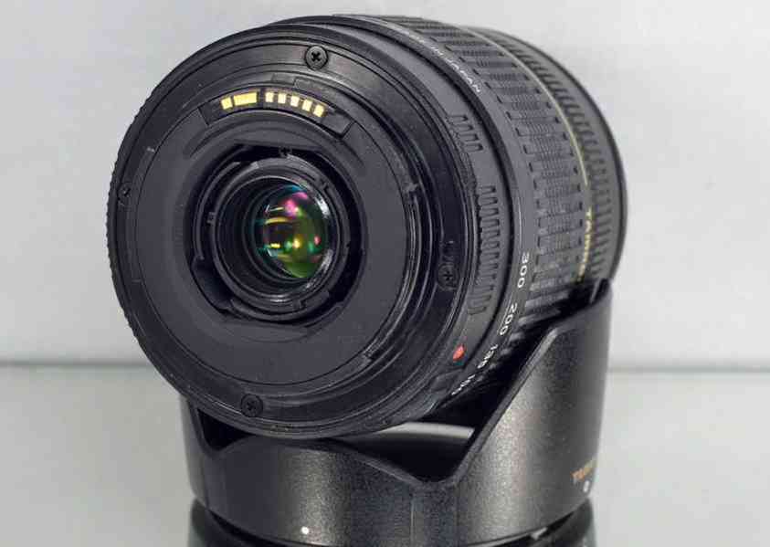 pro Canon - Tamron AF 28-300mm F/3,5-6,3 Di LD - foto 4
