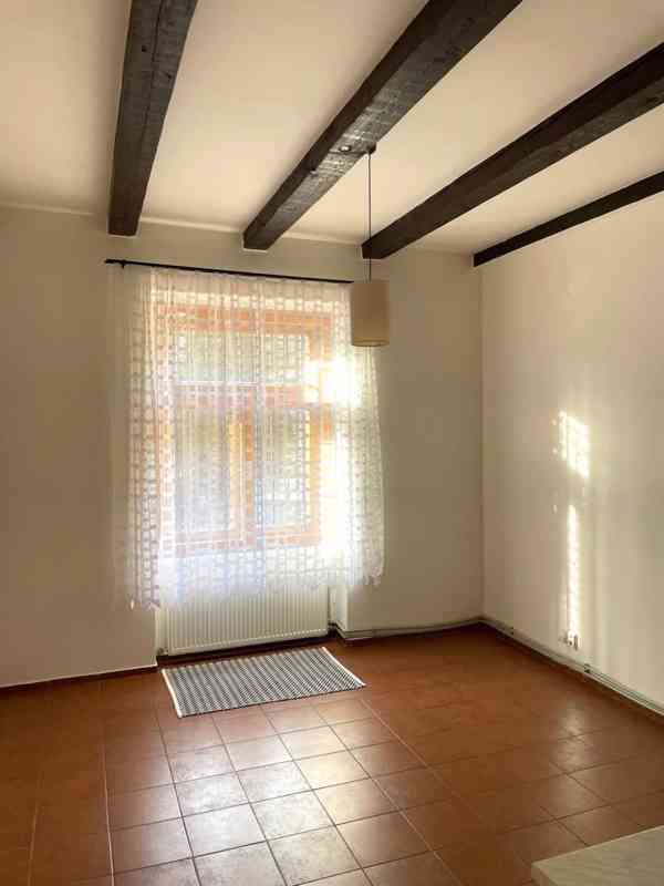 Pronájem bytu 1+kk, 24 m2, Praha 5 - foto 4