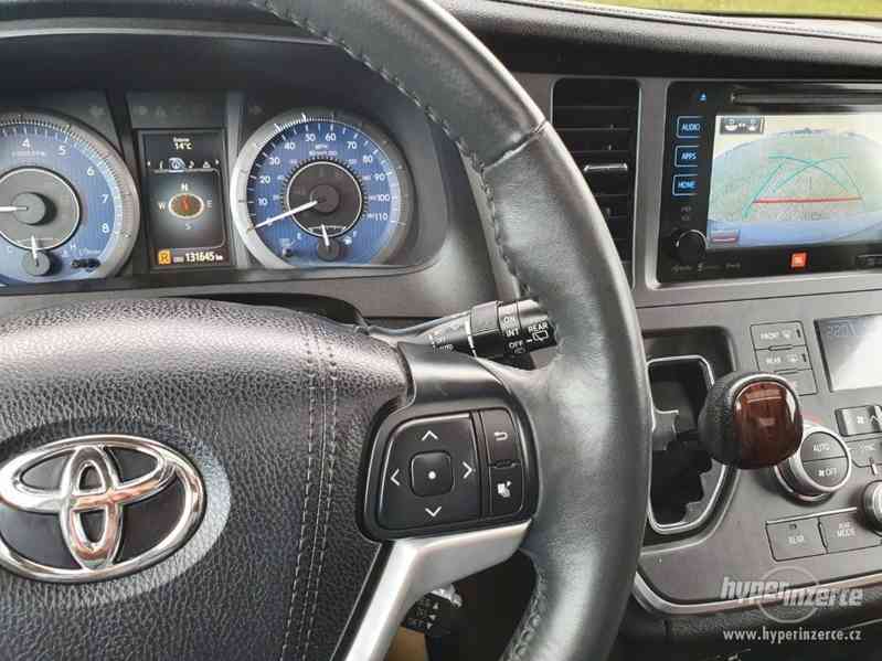Toyota Sienna 3.5 AWD Limited 2016 - foto 9