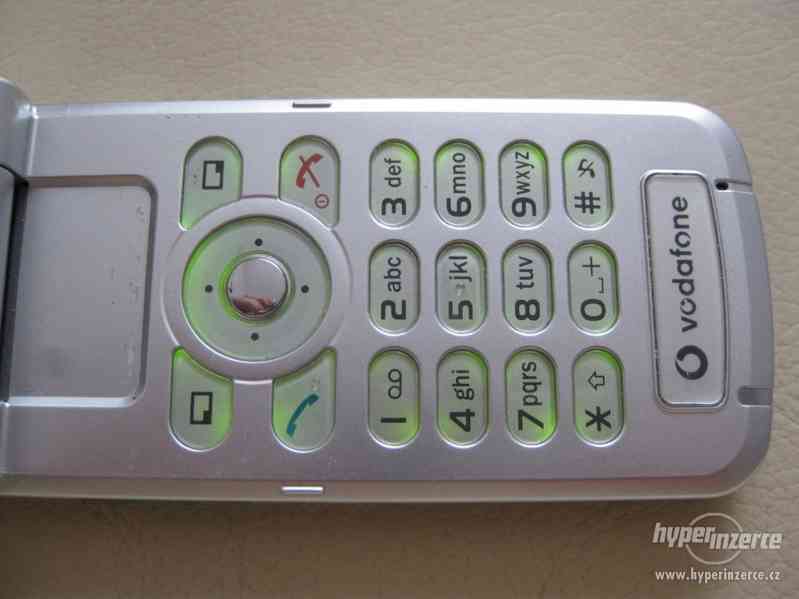 Panasonic EB-VS3 - "véčkové" mobilní telefony - foto 6
