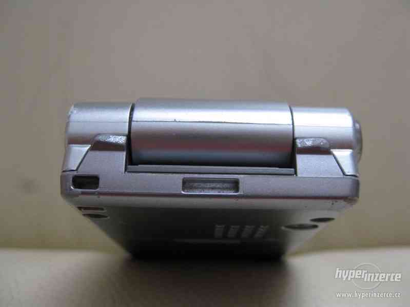 Panasonic EB-VS3 - "véčkové" mobilní telefony - foto 10