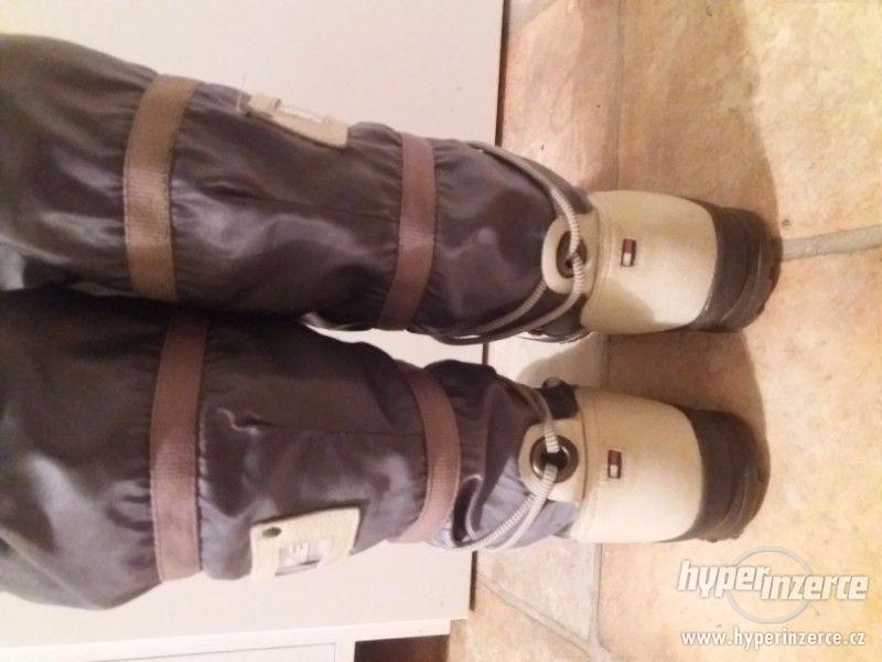 Damske snehule Tommy Hilfiger - foto 2
