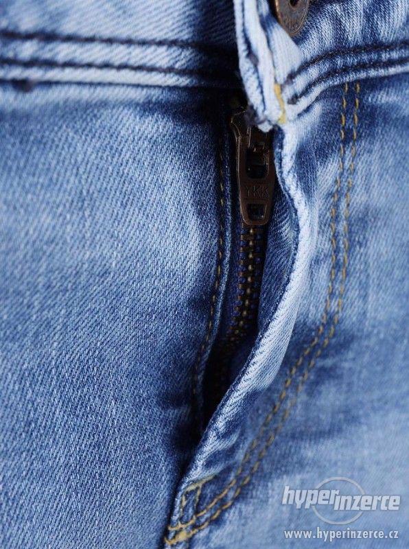 -60% Světle modré dámské slim fit džíny Pepe Jeans Cher - foto 3