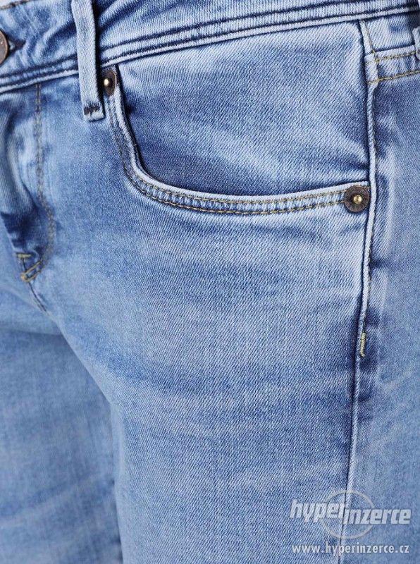 -60% Světle modré dámské slim fit džíny Pepe Jeans Cher - foto 5