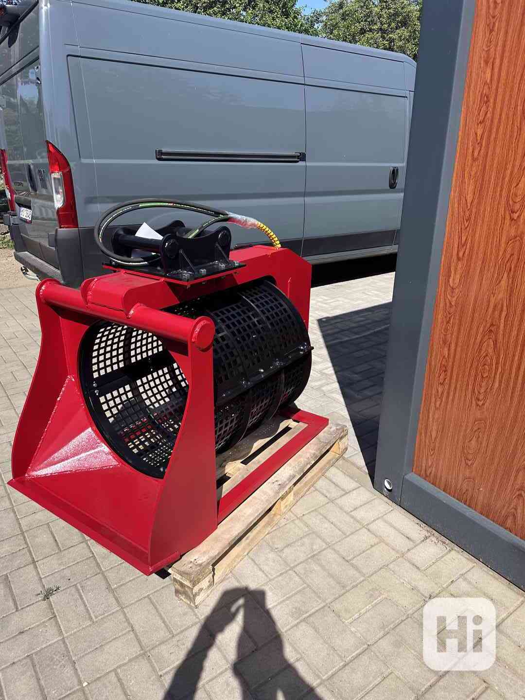 Prosévací lopata, třídicí lžíce na bagr nakladač  - foto 1
