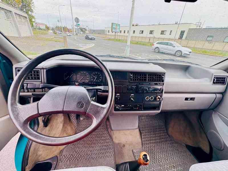 Volkswagen Multivan T4, 2.5 TDI - foto 16