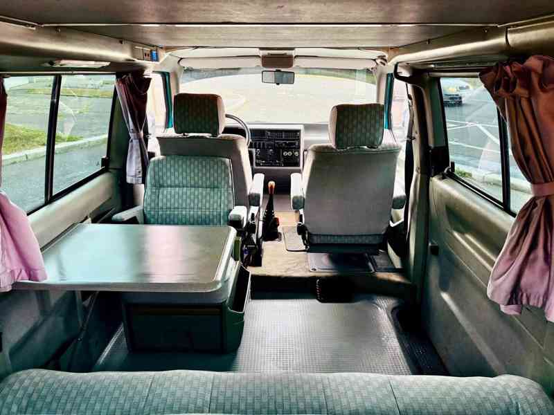 Volkswagen Multivan T4, 2.5 TDI - foto 12