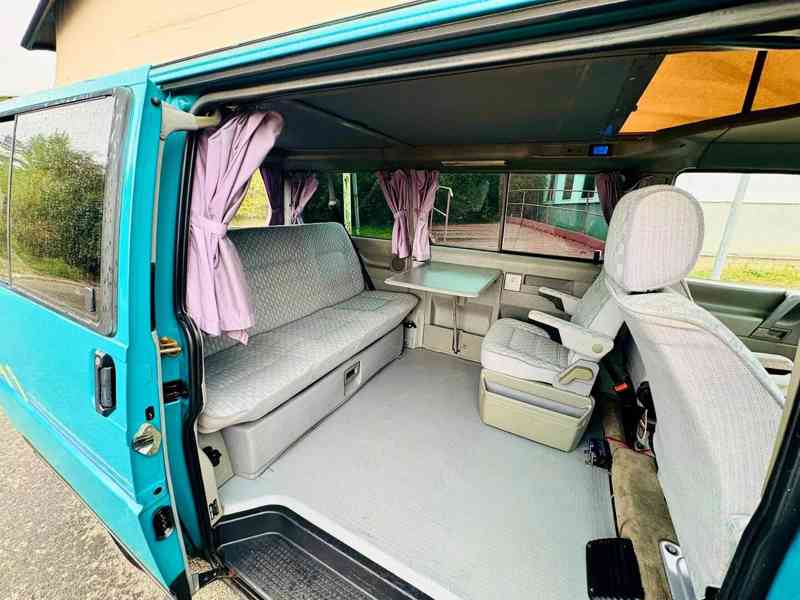 Volkswagen Multivan T4, 2.5 TDI - foto 11