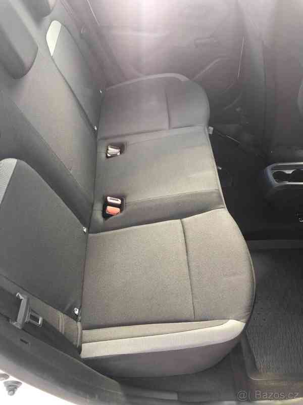 Dacia Duster 1,6   SCe, 84 Kw, 2019, 42000km - foto 17