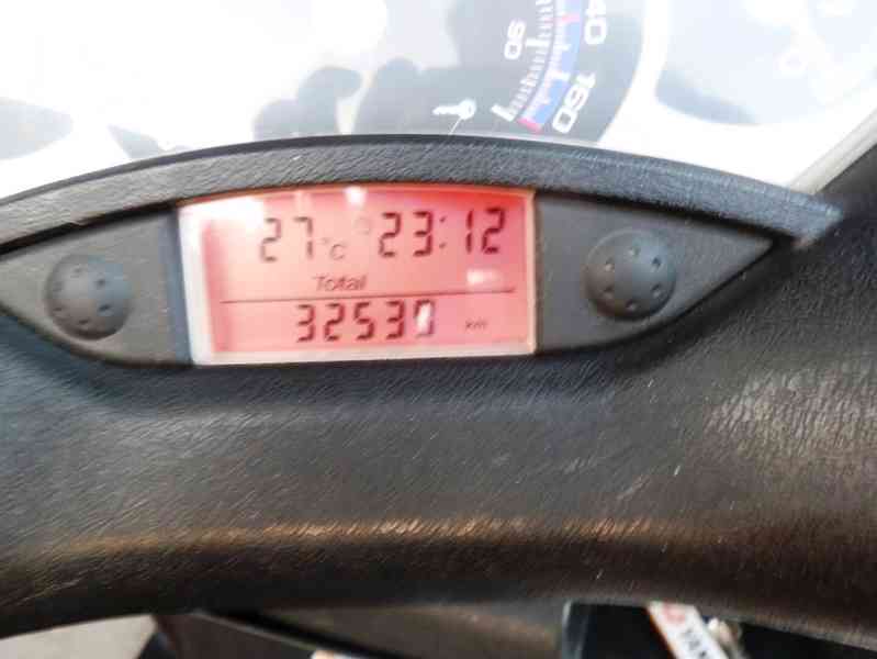 Yamaha X-Max 125 - foto 12