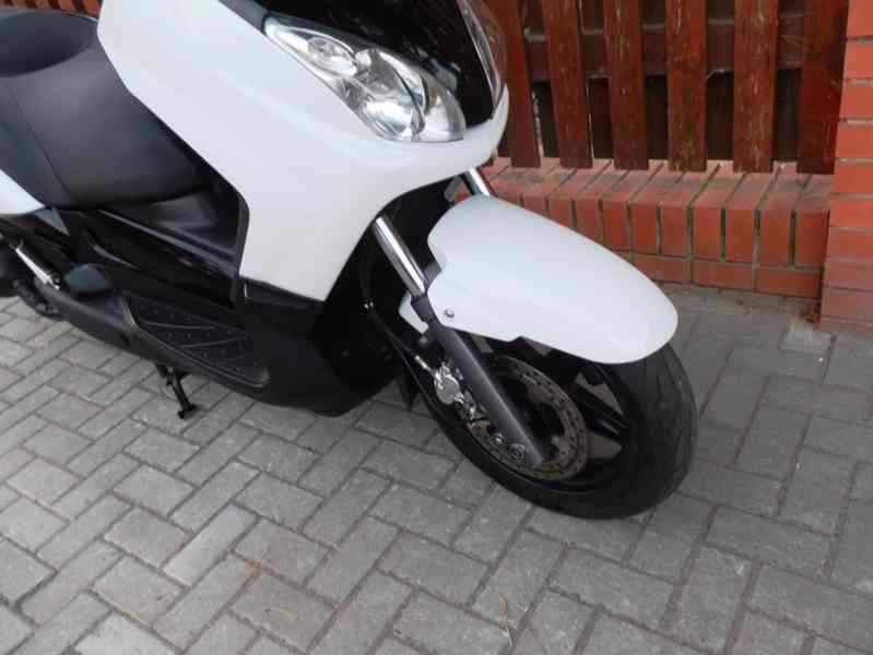Yamaha X-Max 125 - foto 7