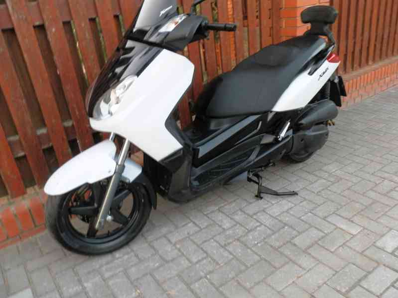 Yamaha X-Max 125 - foto 20